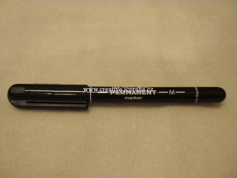 CENTROPEN popisovač 0,6mm černý - na většinu povr.